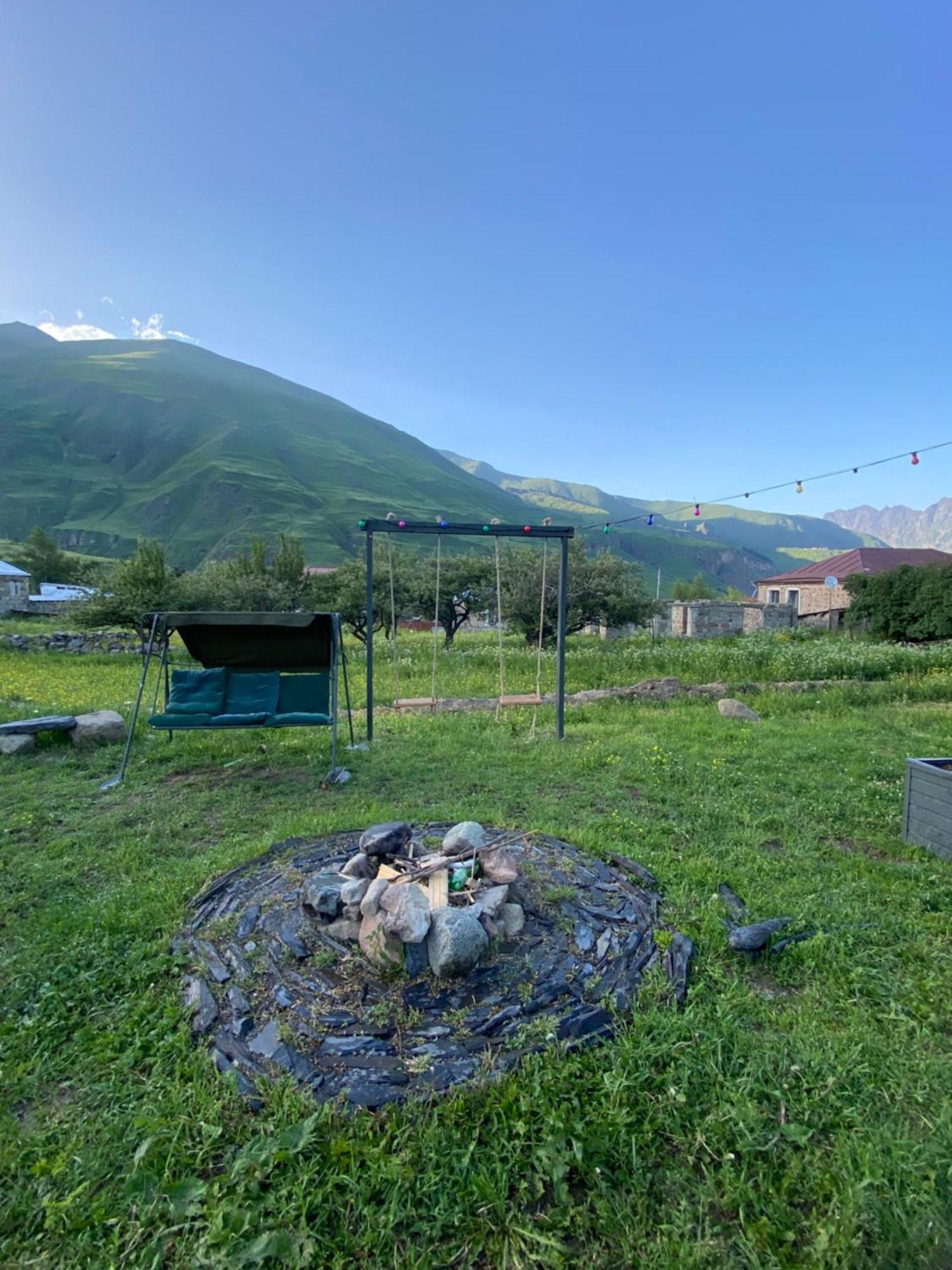 Cottage Kazbegi Sioni Екстериор снимка